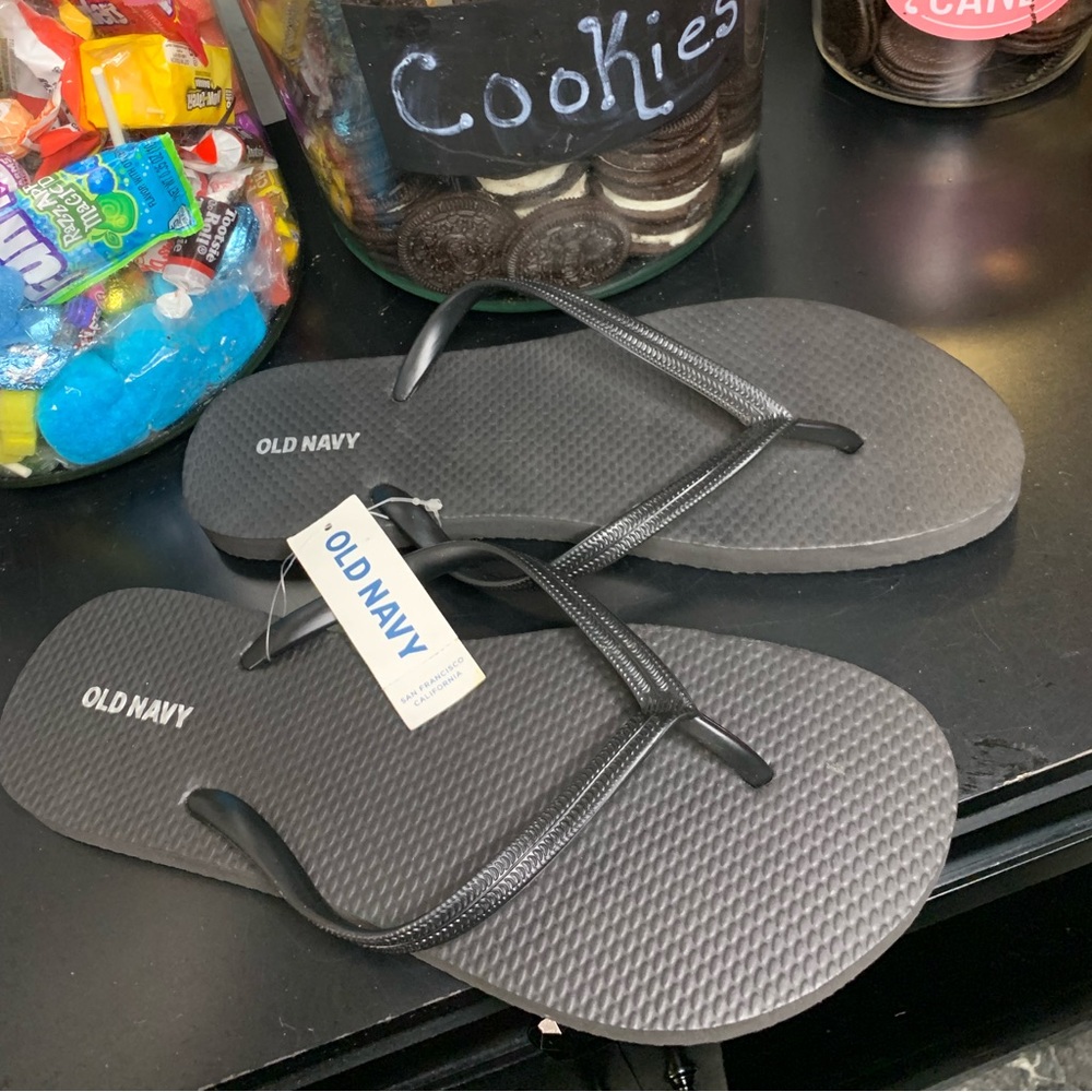 Old navy Flip flops